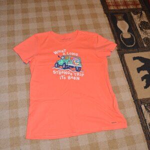 Life is Good Women's Crusher Tshirt Size Large NWOT